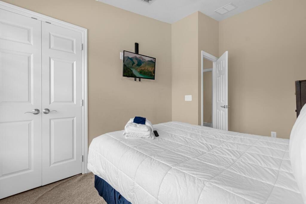 Vibrant 4br Family Townhome 1 Mile From World And Springs Casa de férias *