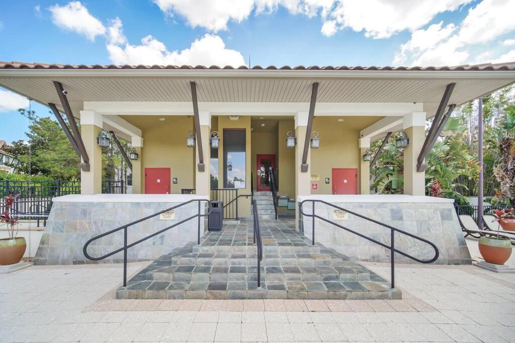 Vibrant 4br Family Townhome 1 Mile From World And Springs Casa de férias Orlando